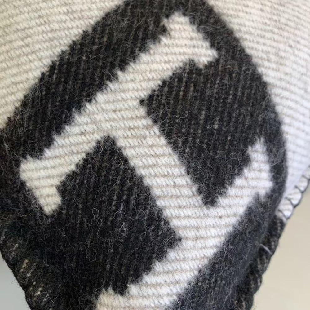 H**mes avalon pillow 70*70cm