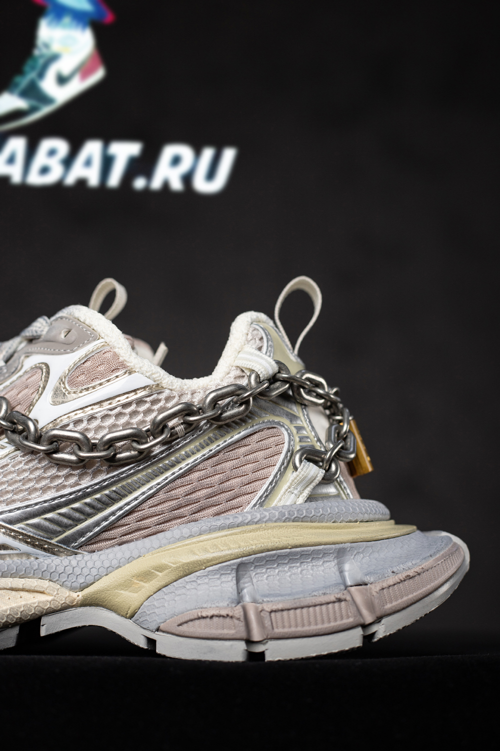 Ba*len*cia*ga 3xl chain sneaker 