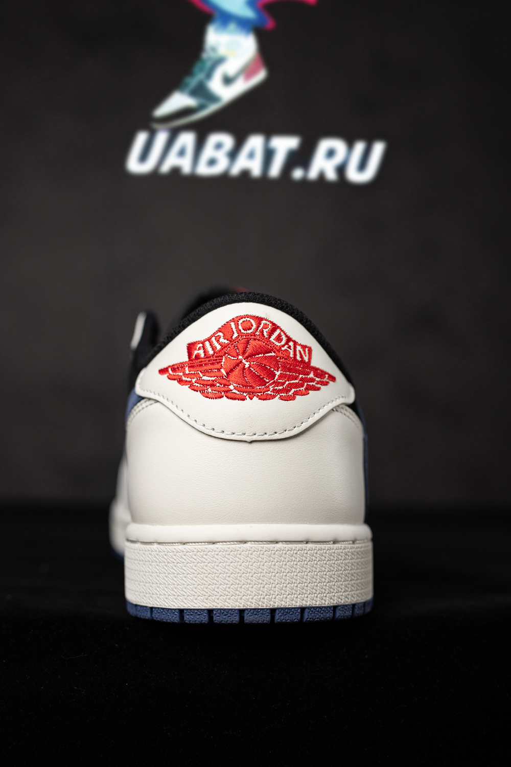 Travis Scott x Air Jordan 1 Low OG 