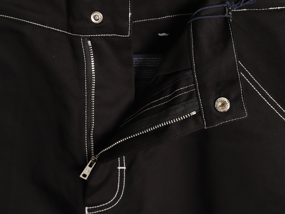 Pra*a triangle stitching cargo shorts