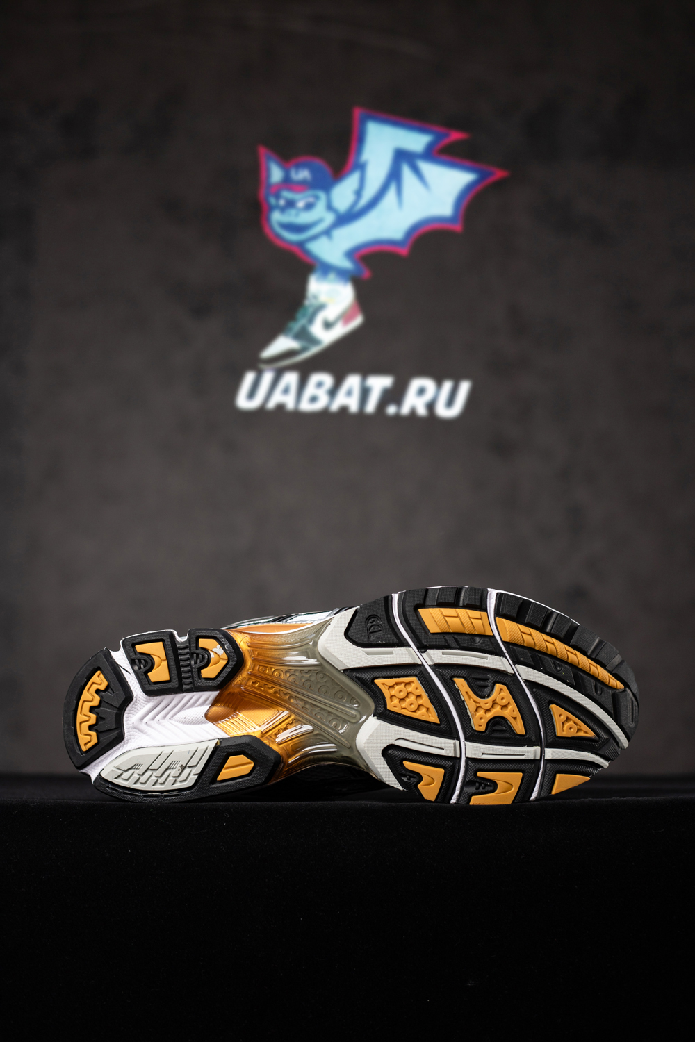 As*ic*s gel kayano 14 