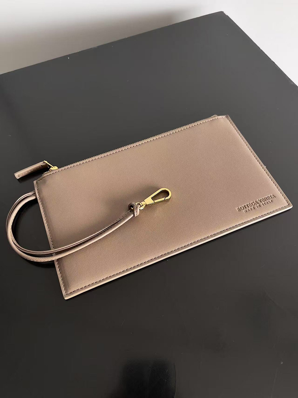 bo*te*ga Ve*ne*ta parachute large shoulder bags 796571 26*30*20cm