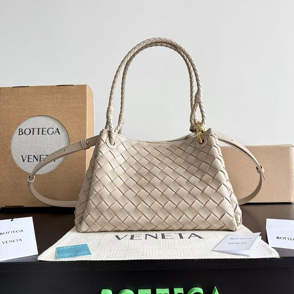 bo*te*ga Ve*ne*ta parachute bags 835921 18.5*29.5*17.5cm