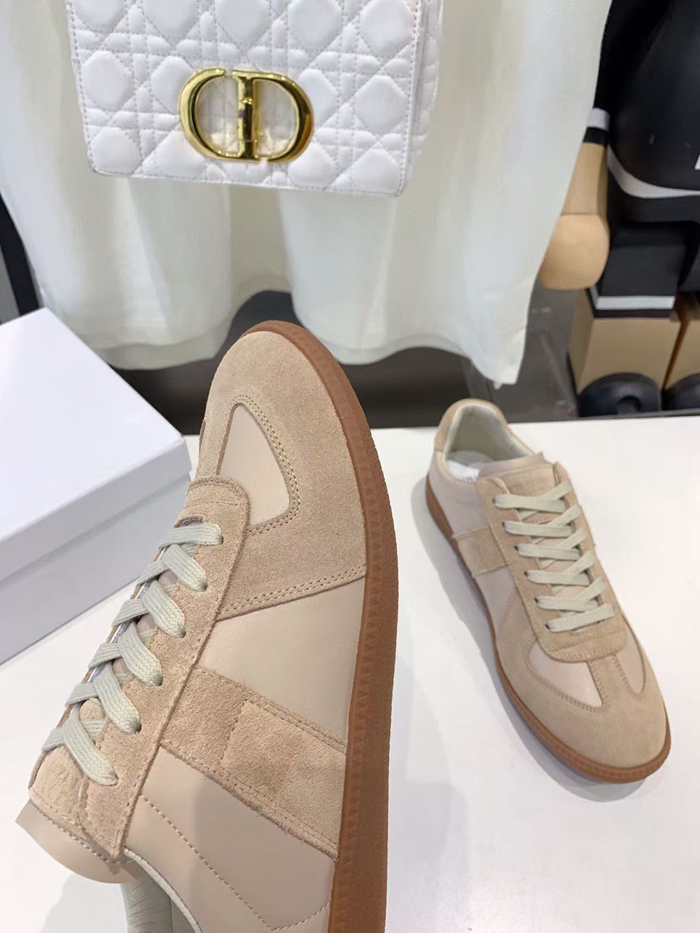 ma*s*n Ma*i*la replica sneakers