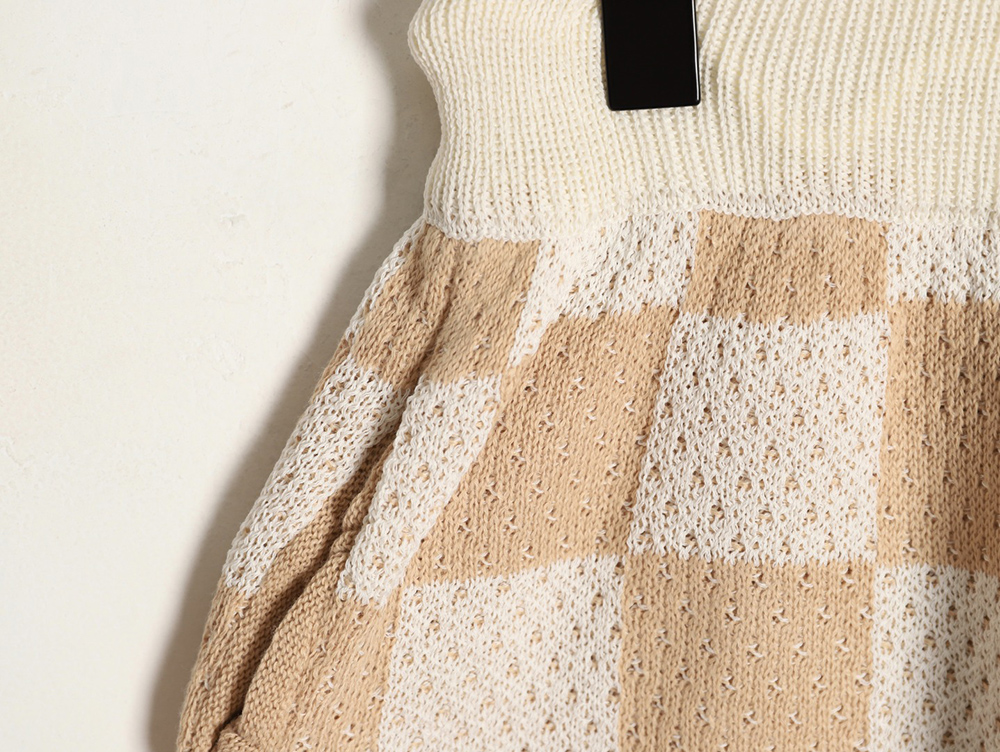 Askyurself checkerboard knit shorts