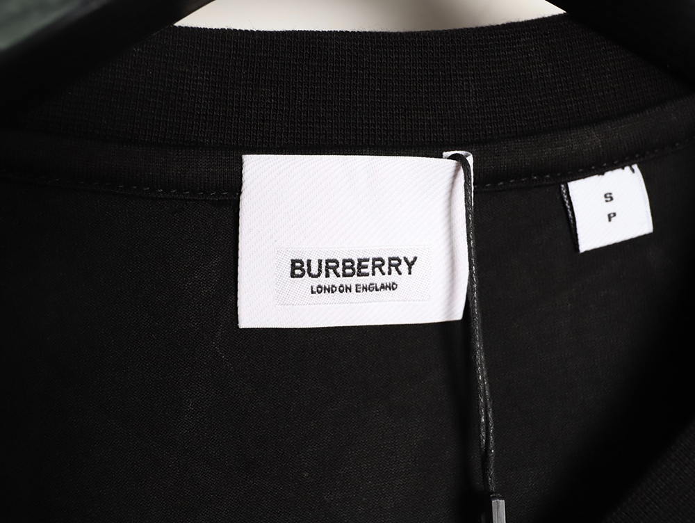 B**rry hollow war horse patch short sleeve