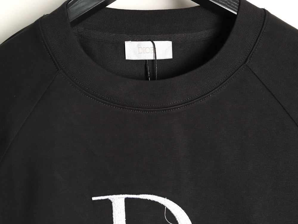 D*or & erl joint embroidered short-sleeved t-shirt tsk1