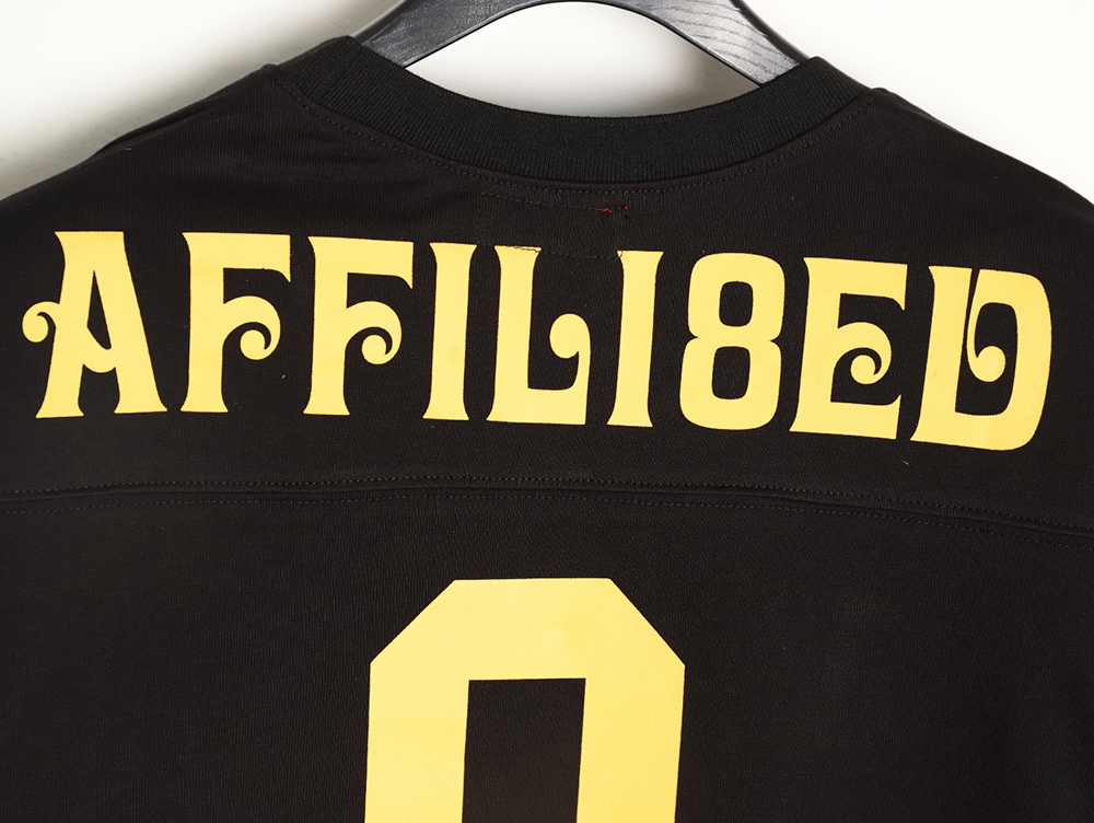 S*p*e no. 8 sanskrit font long-sleeved t-shirt tsk2