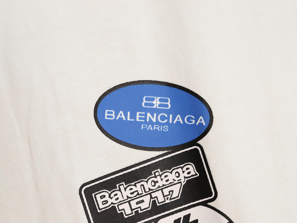 Ba*len*cia*ga medal totem print short-sleeved t-shirt