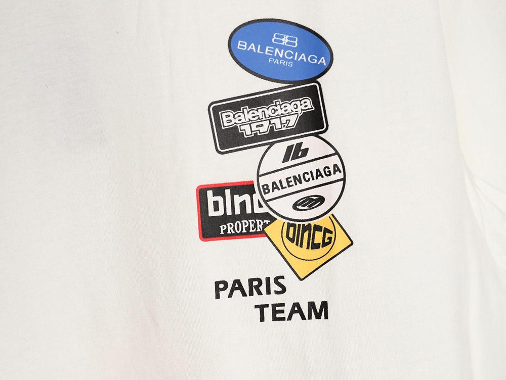 Ba*len*cia*ga medal totem print short-sleeved t-shirt