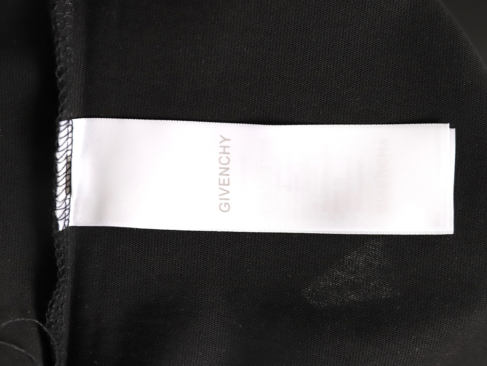 Givenchy three-dimensional laminated letter short sleeves TSK1