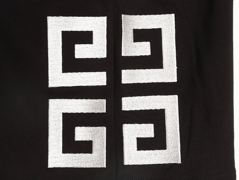 Givenchy embroidered logo shorts TSK1