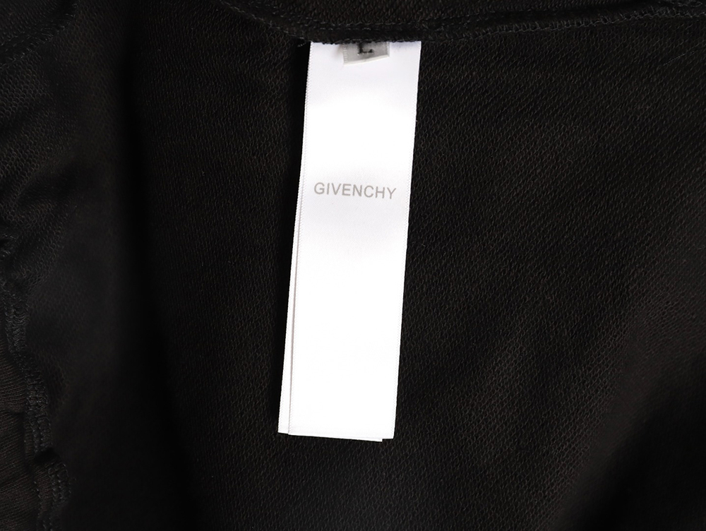 Givenchy embroidered logo shorts TSK1