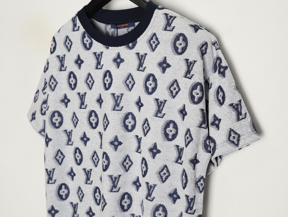 l0*is V*t0n all-over monogram logo jacquard towel t-shirt