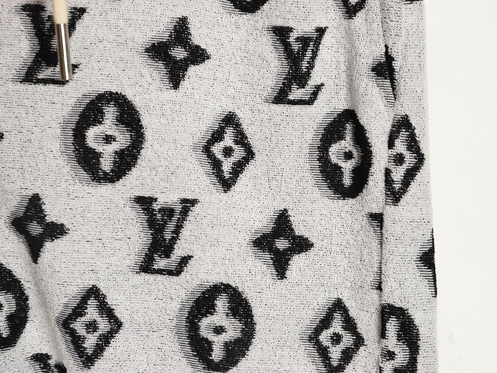 l0*is V*t0n all-over monogram logo jacquard shorts tsk1