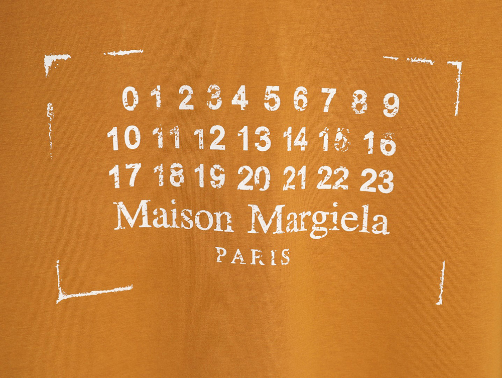 ma*s*n Ma*i*la number short-sleeved t-shirt