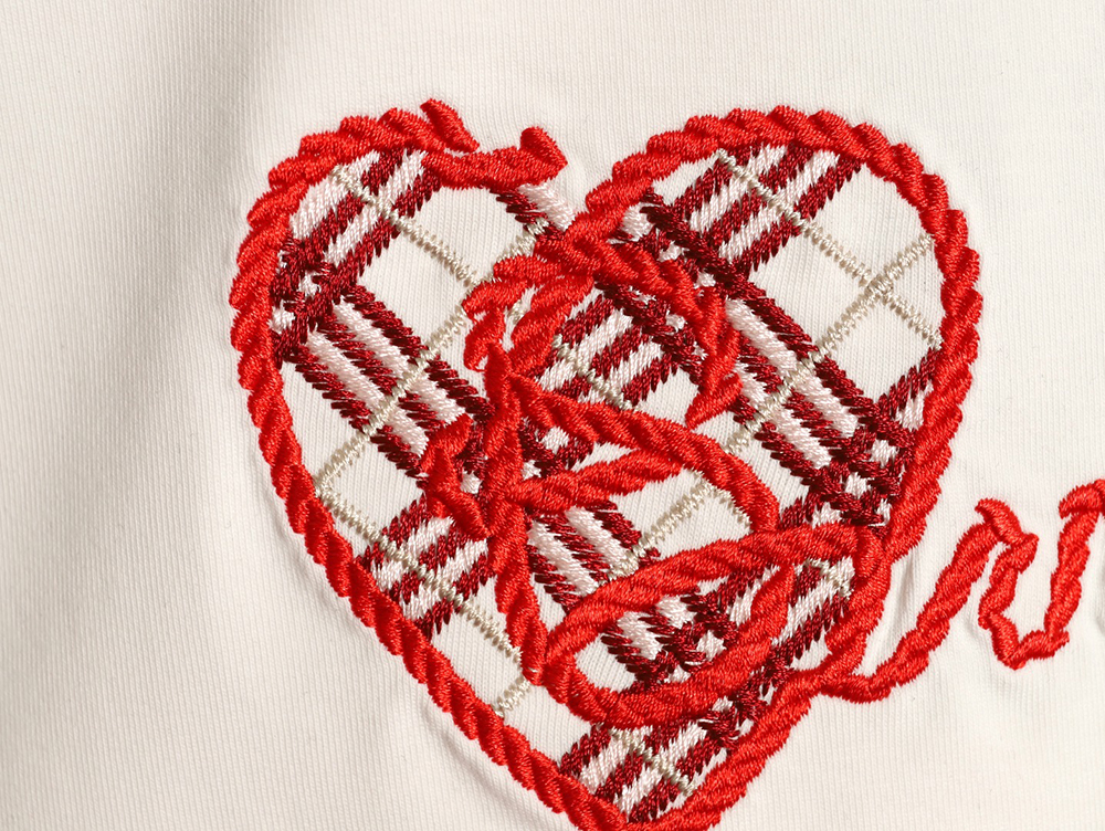 B**rry heart letter embroidered round neck short sleeve t-shirt