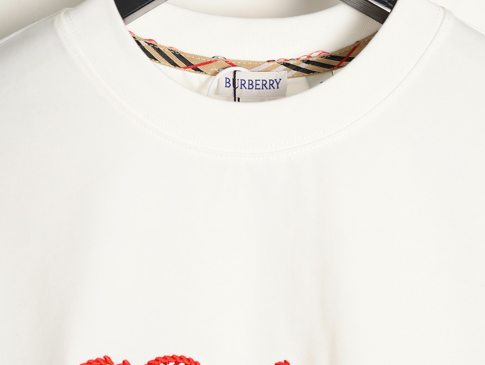 B**rry heart letter embroidered round neck short sleeve t-shirt