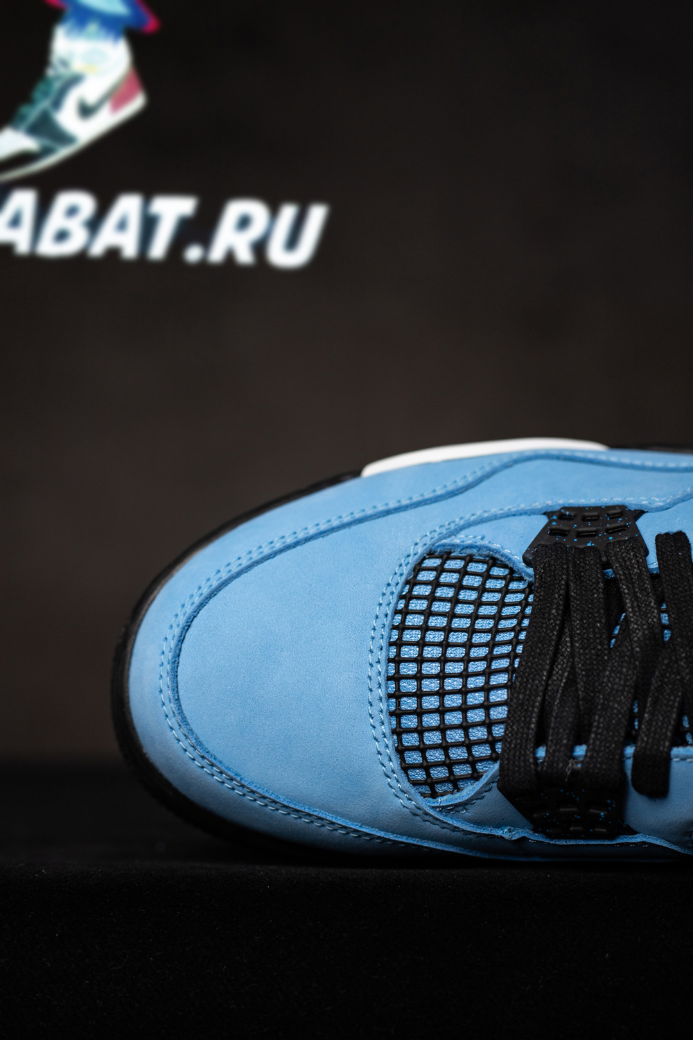 TRAVIS SCOTT X AIR JORDAN 4 RETRO 