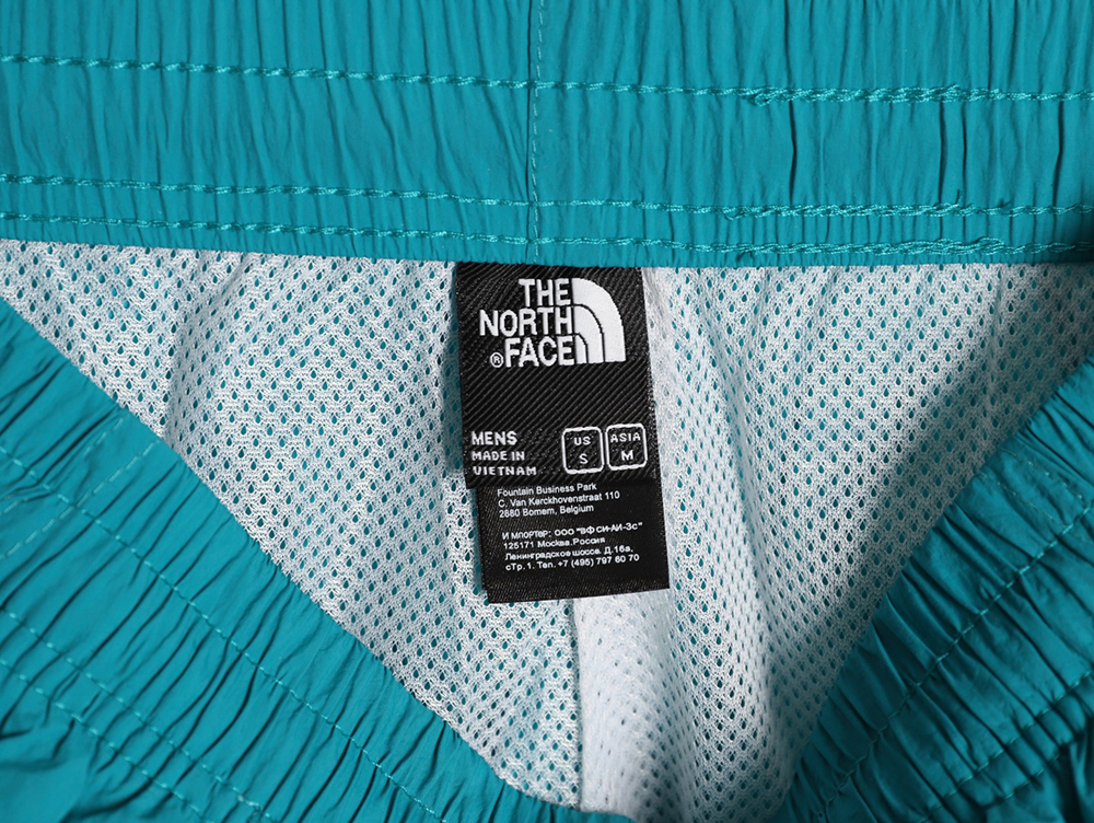 the nor*h F**e lettering print shorts