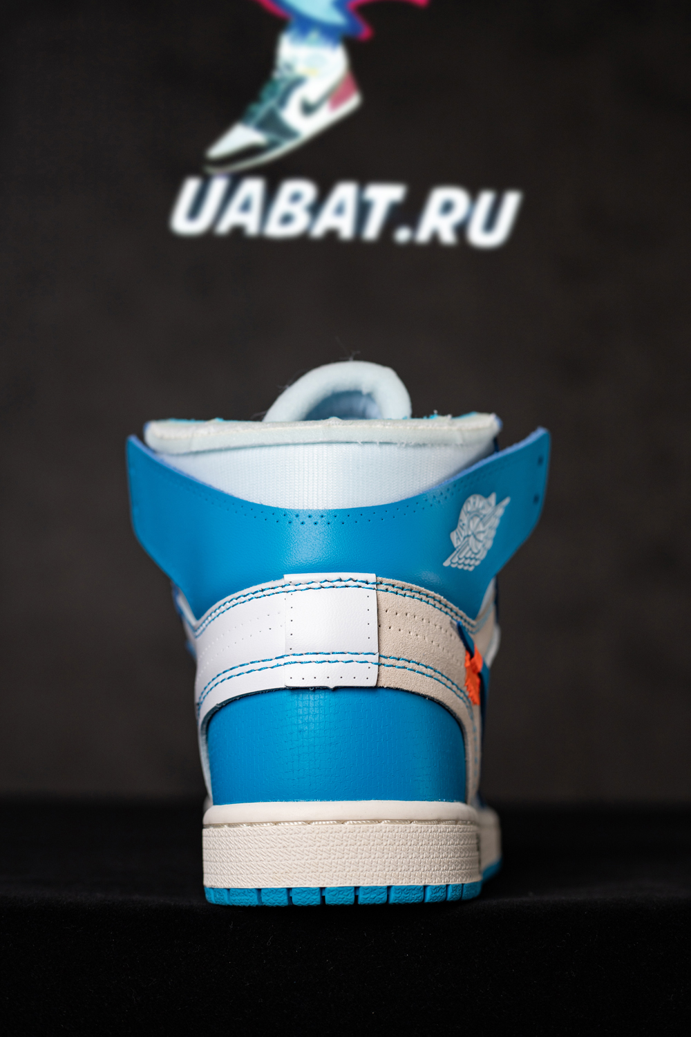 Off-White x Air Jordan 1 Retro High OG 