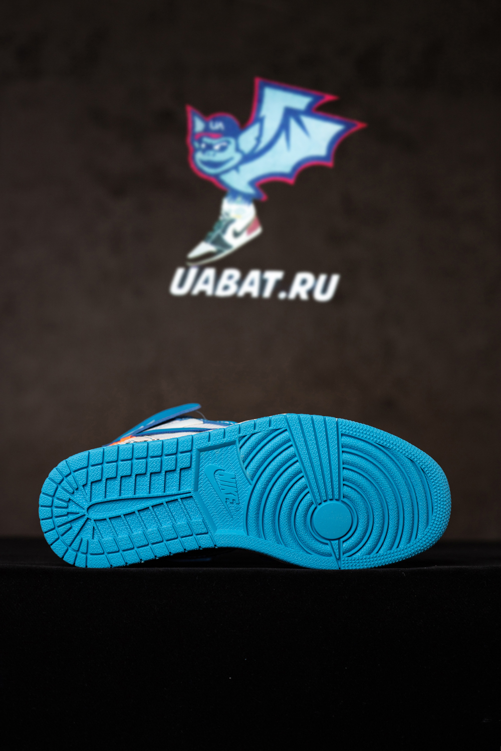 Off-White x Air Jordan 1 Retro High OG 