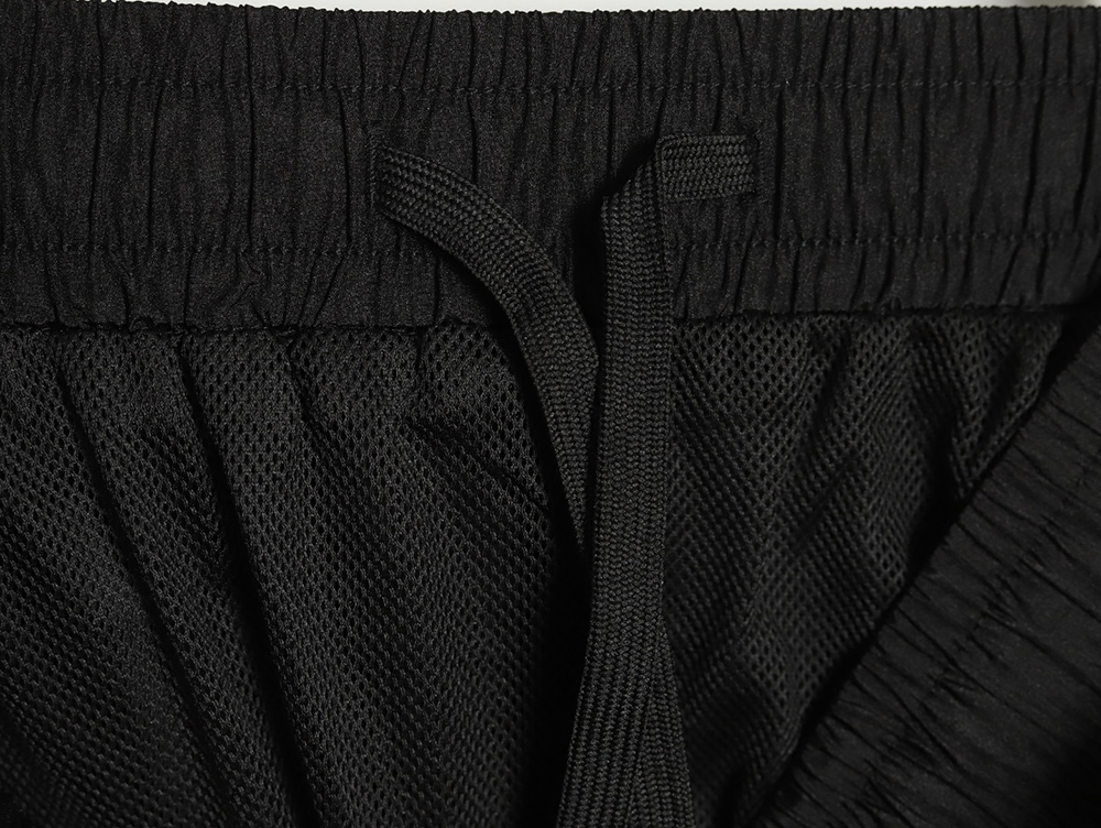 Ba*len*cia*ga embroidered logo shorts