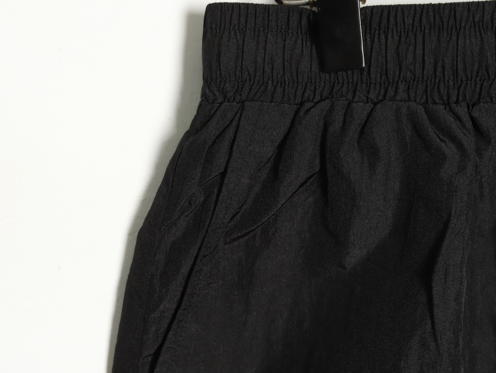 Ba*len*cia*ga embroidered logo shorts