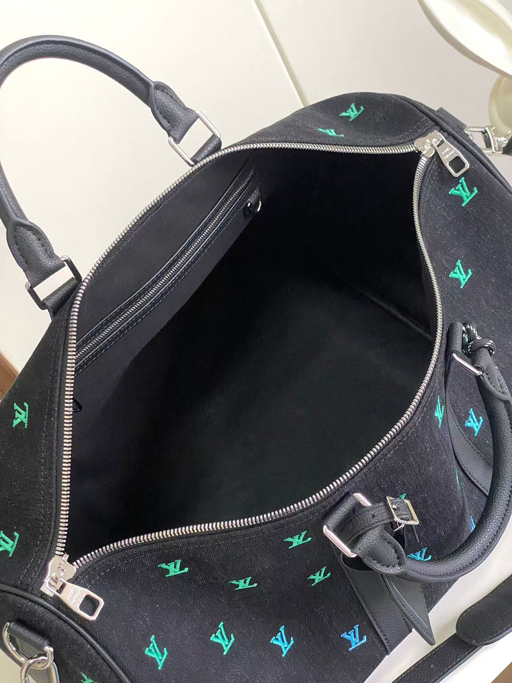 l0*is V*t0n keepall bandoulière 50 m13966 50*29*23cm