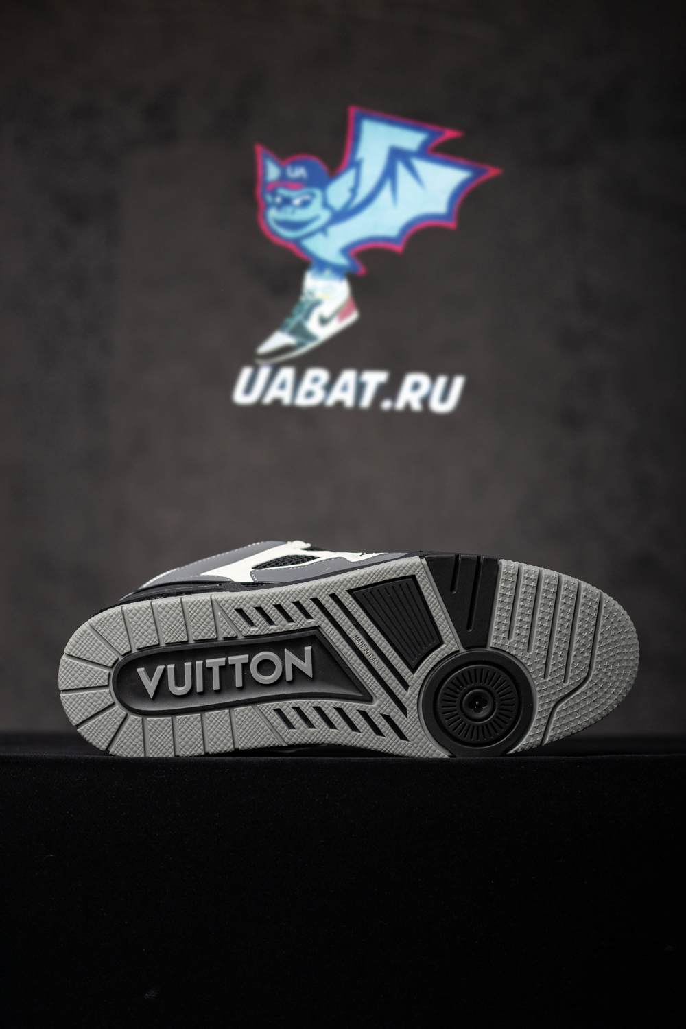 l0*is V*t0n skate sneaker grey white