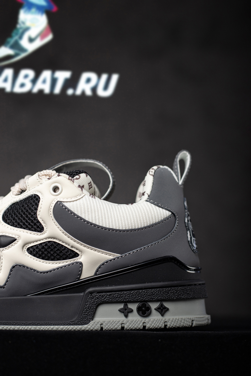 l0*is V*t0n skate sneaker grey white