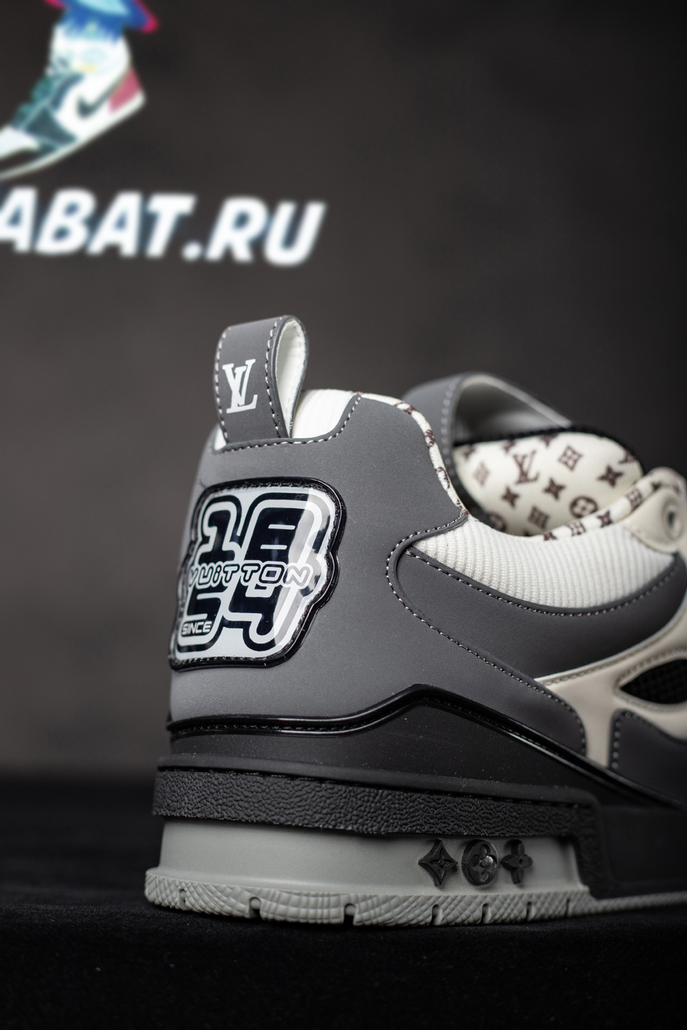 l0*is V*t0n skate sneaker grey white
