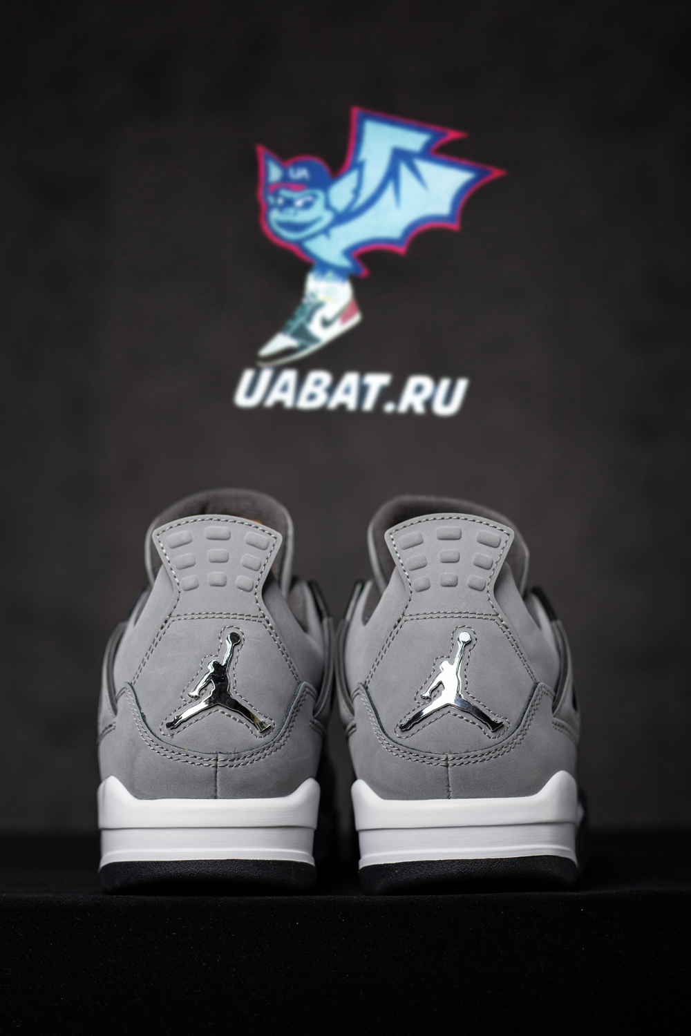 AIR JORDAN 4 RETRO 