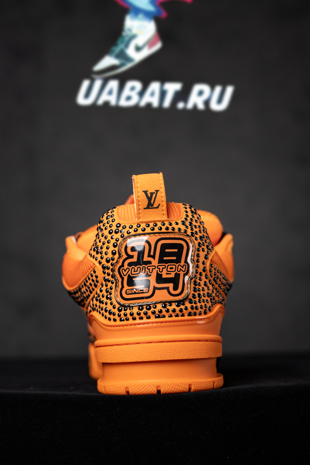 l0*is V*t0n skate sneaker