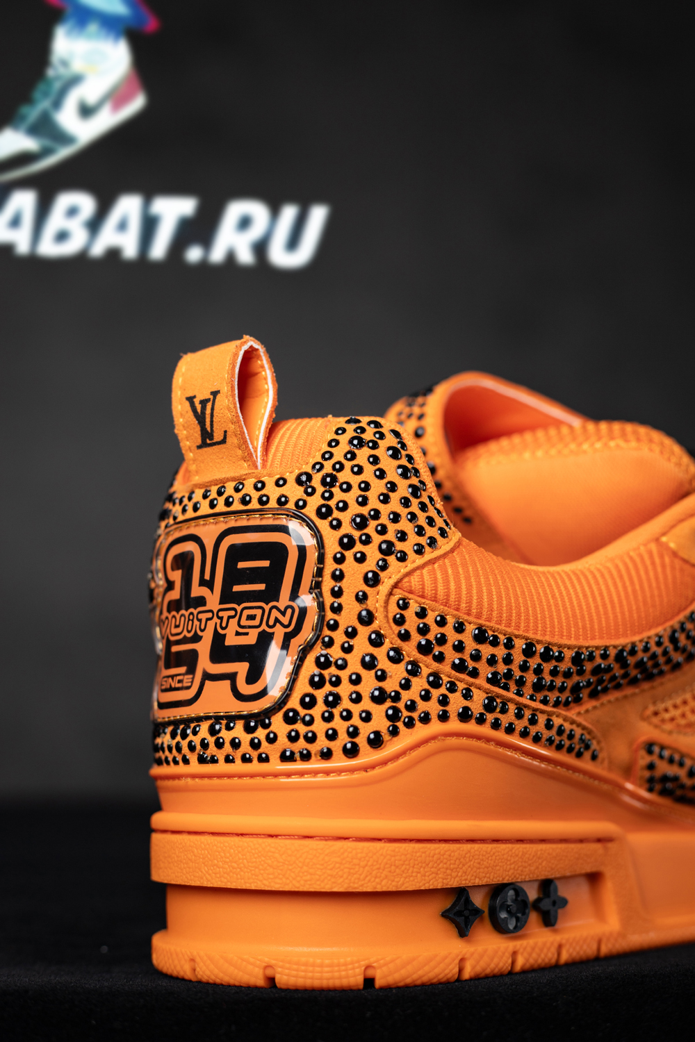 l0*is V*t0n skate sneaker