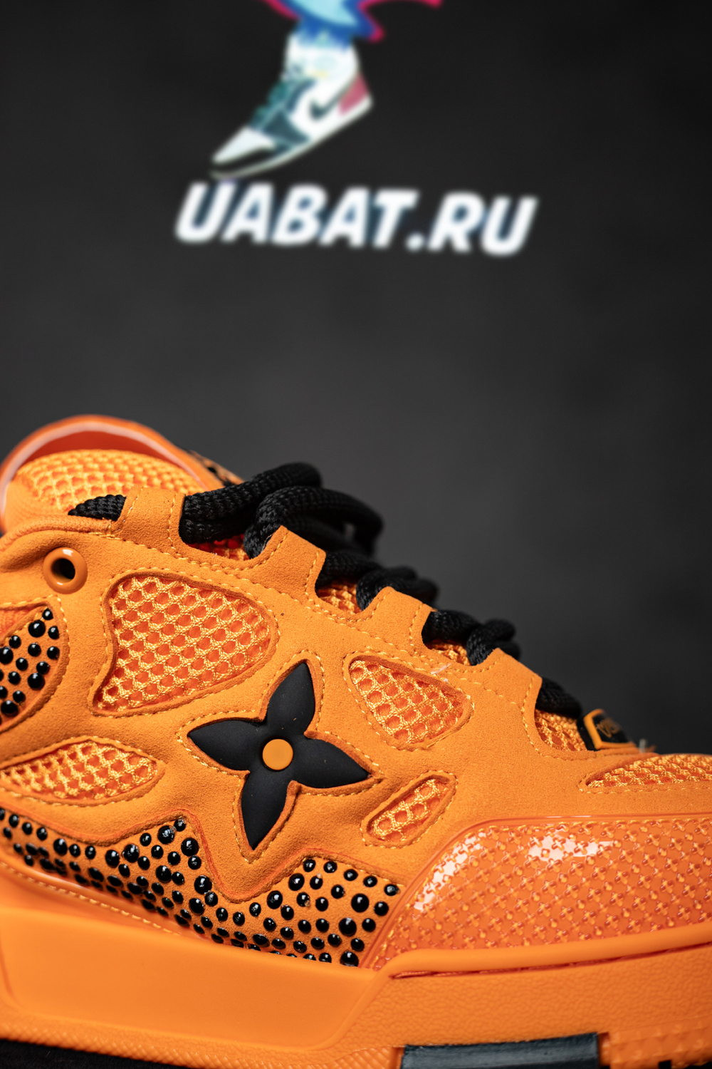 l0*is V*t0n skate sneaker