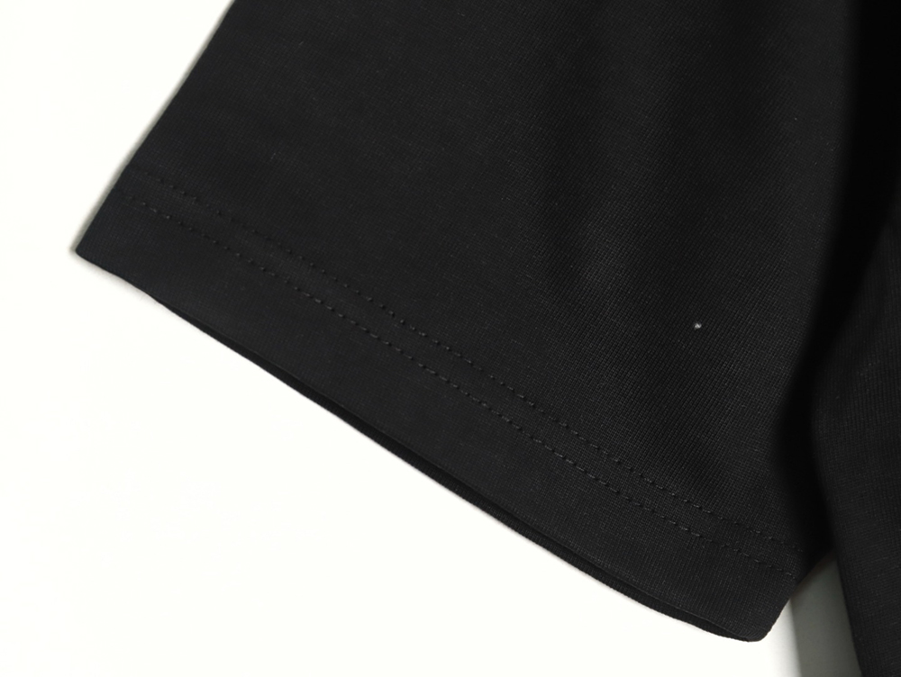 Ch**me He**ts rainbow cross short sleeve t-shirt