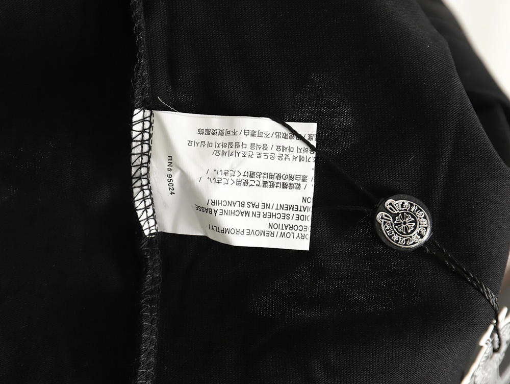 Ch**me He**ts rainbow cross short sleeve t-shirt