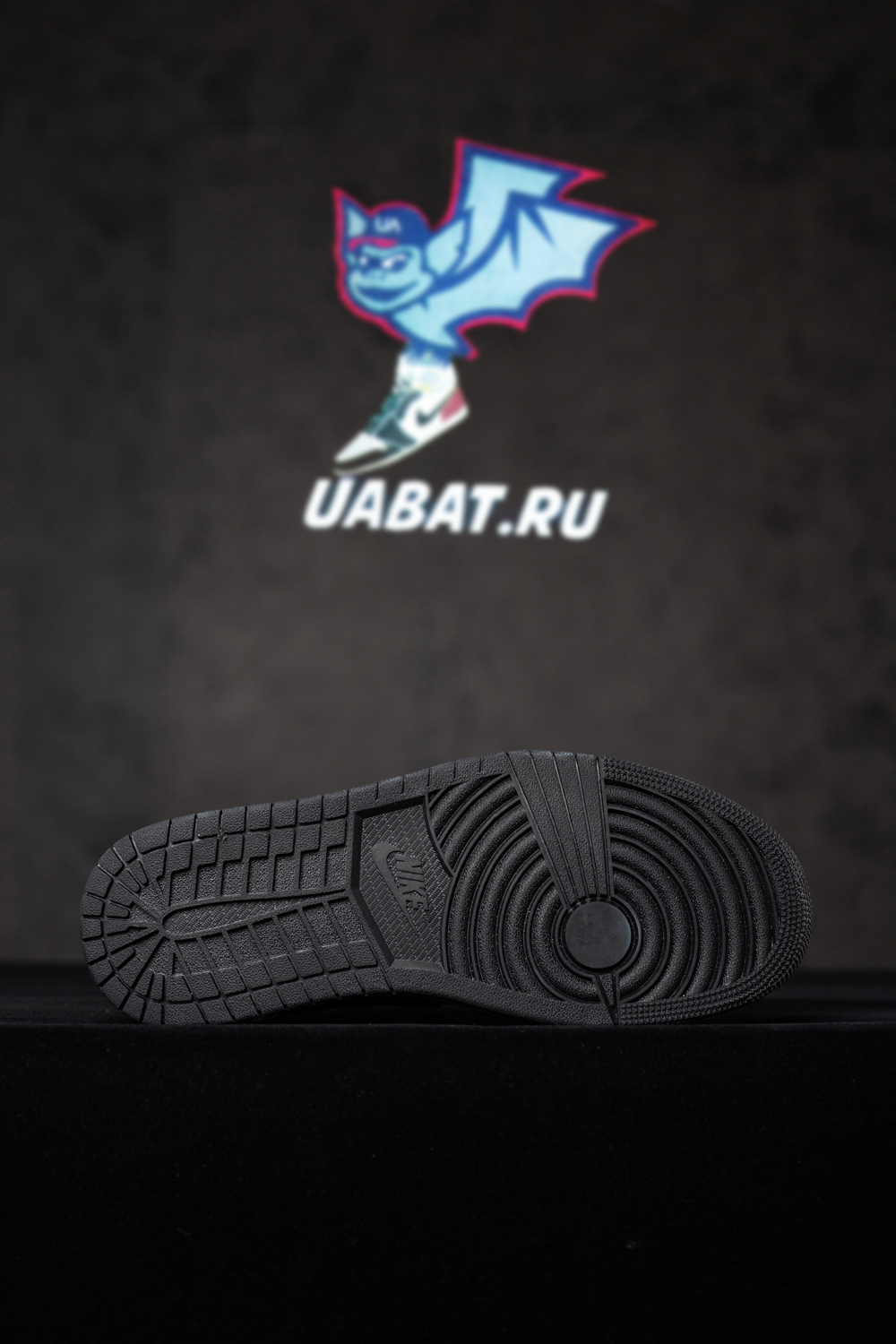 AIR JORDAN 1 RETRO LOW OG 