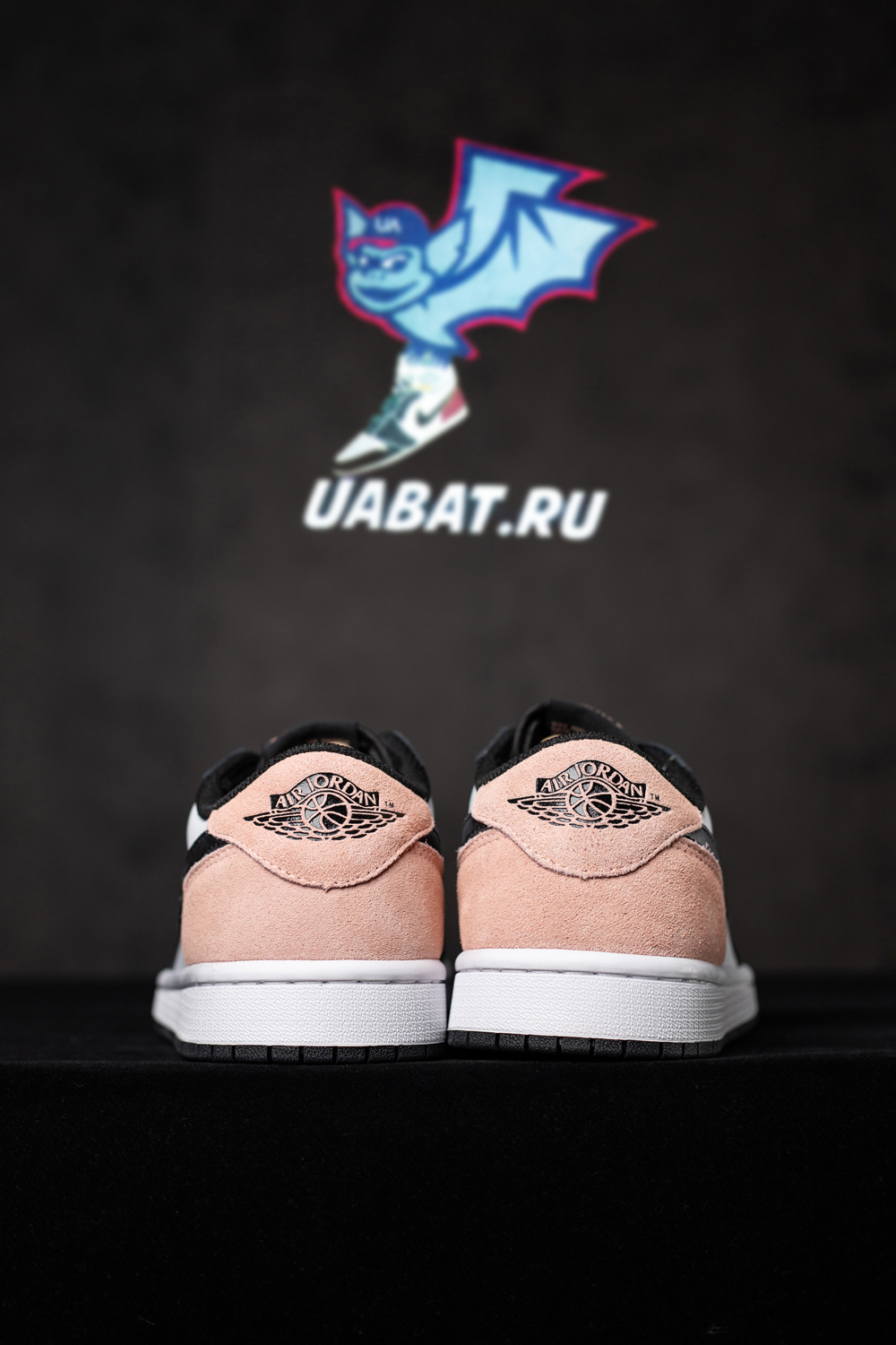 AIR JORDAN 1 RETRO LOW OG 
