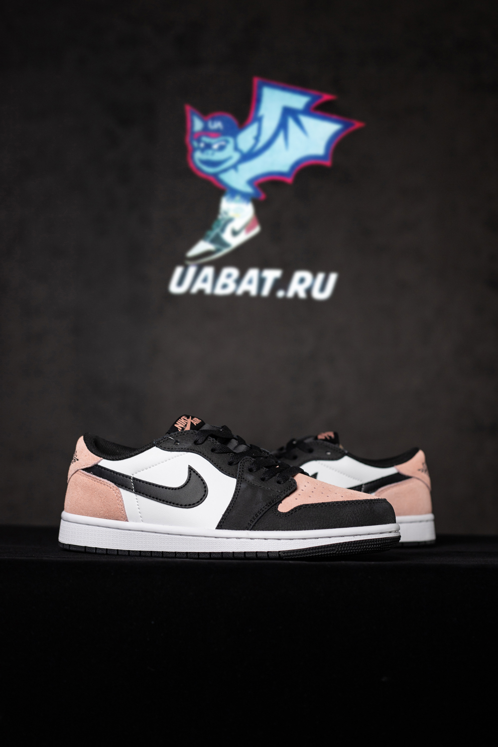 AIR JORDAN 1 RETRO LOW OG 