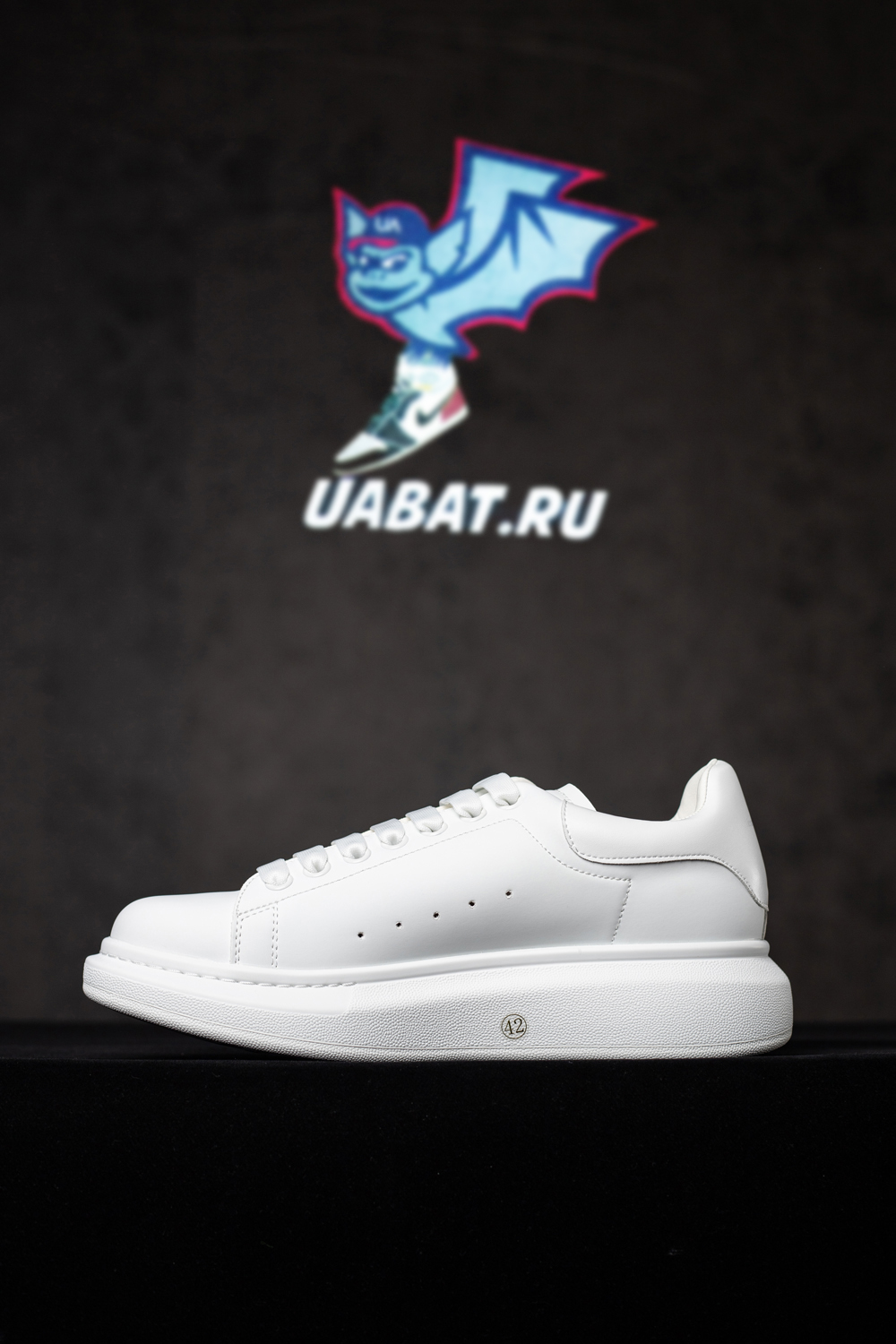 alexander M*Q*en oversized graffiti white black