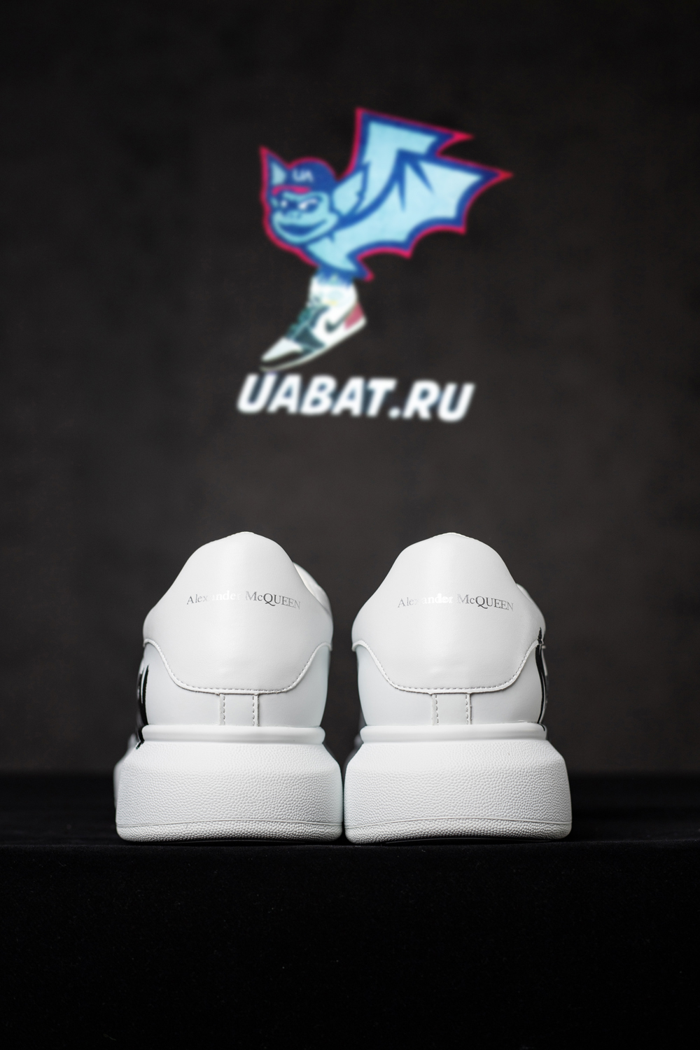 alexander M*Q*en oversized graffiti white black