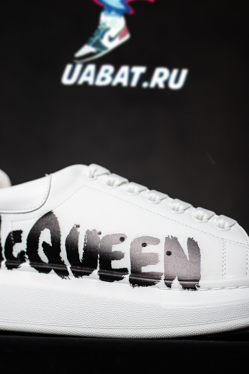 alexander M*Q*en oversized graffiti white black