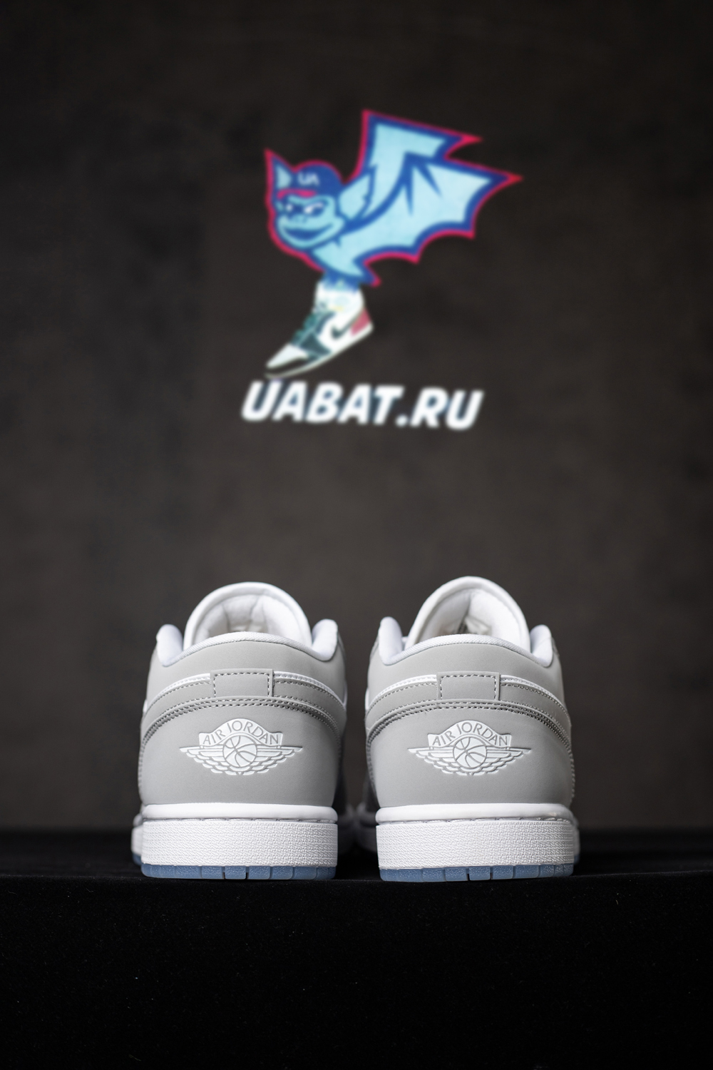 AIR JORDAN 1 LOW 