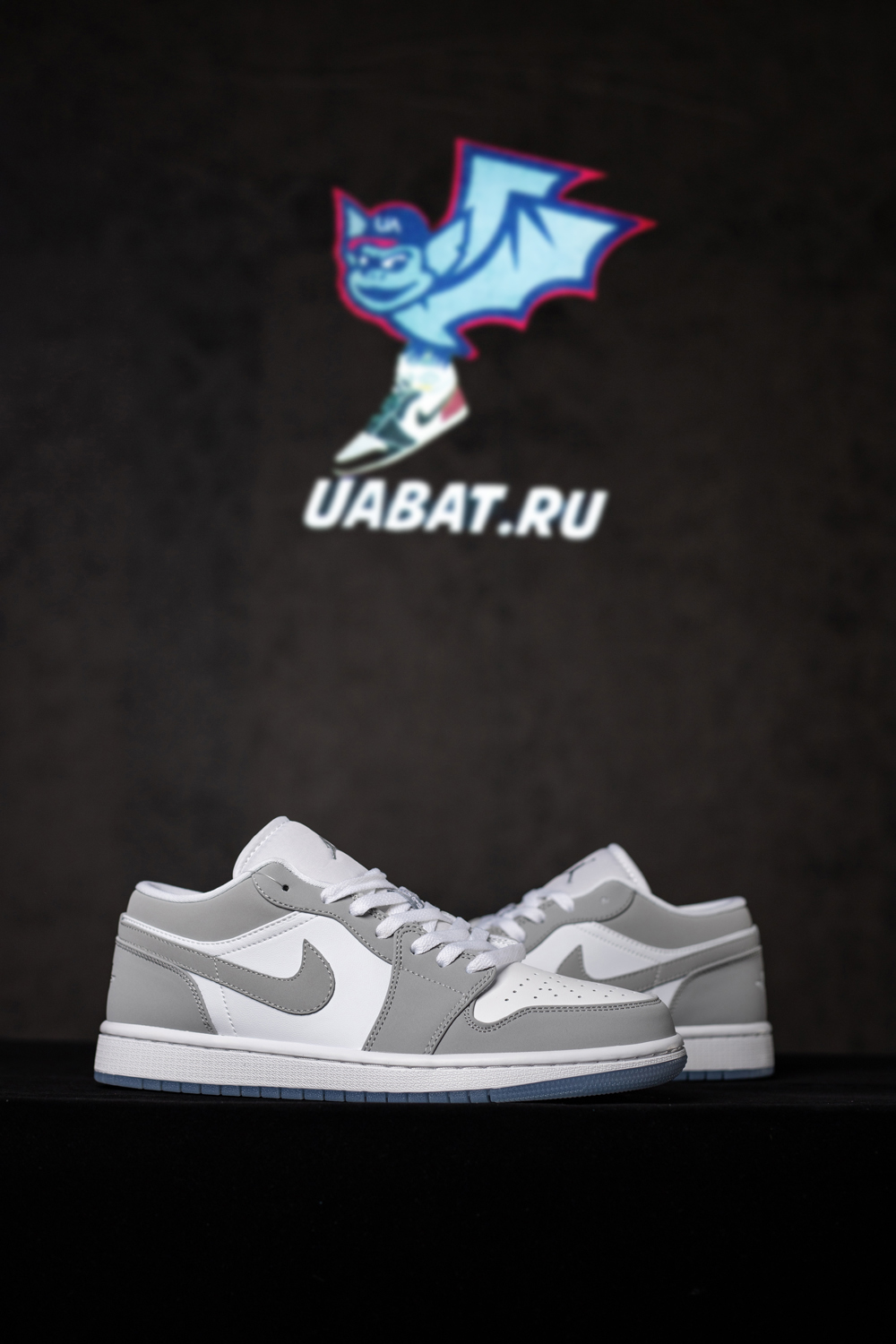 AIR JORDAN 1 LOW 