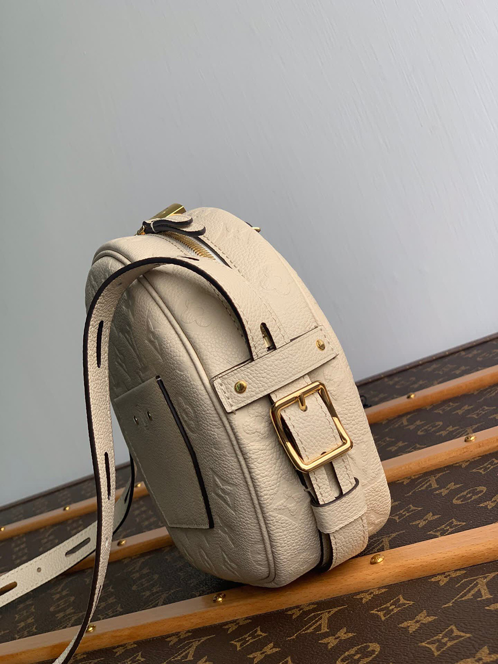 l0*is V*t0n boite chapeau souple bags m45276 20*22.5*8cm