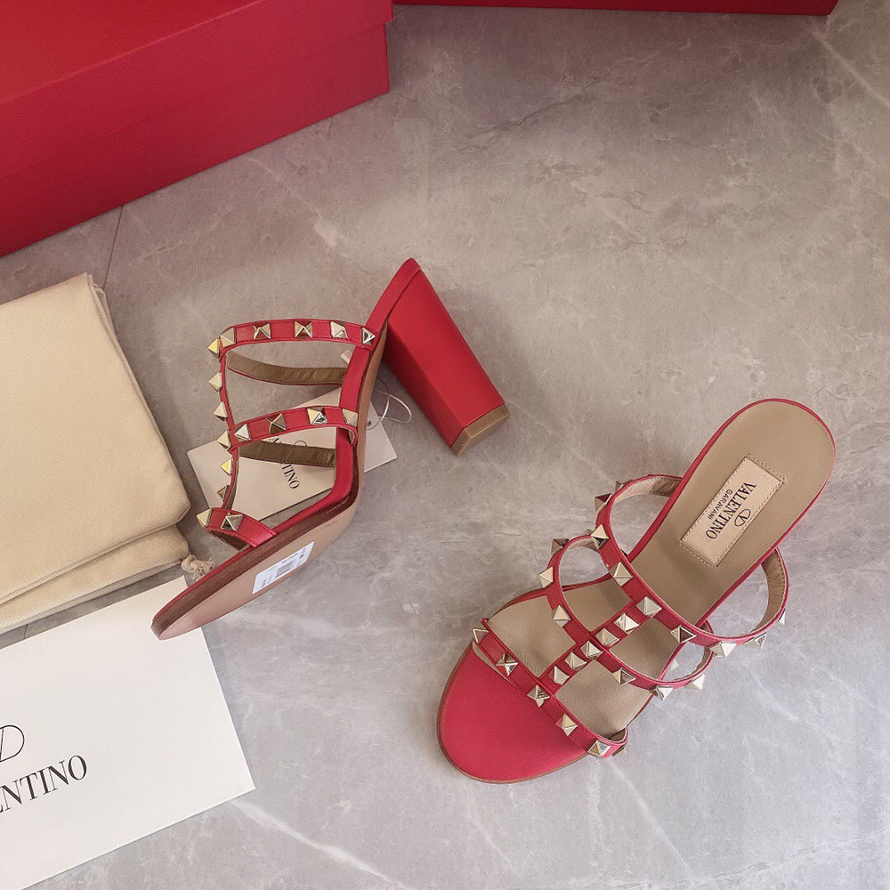 Valentino Rockstud studded high-heeled sandals heel：6cm
