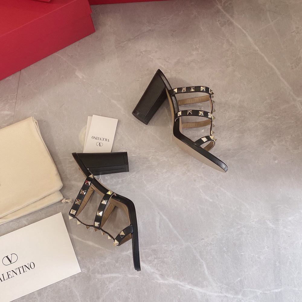 Valentino Rockstud studded high-heeled sandals heel：6cm