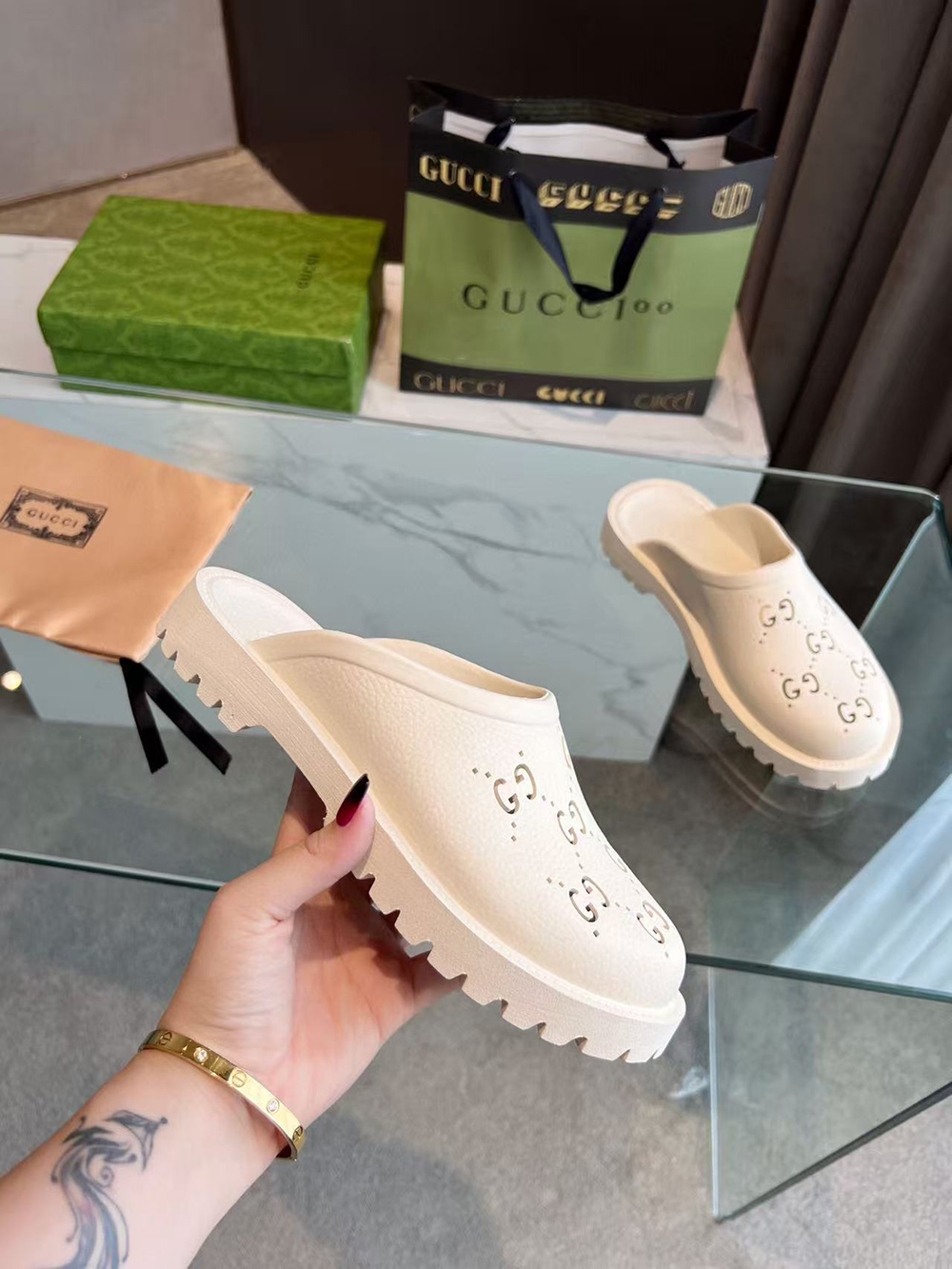 G*u*i slip-on sandal cut out monogram 